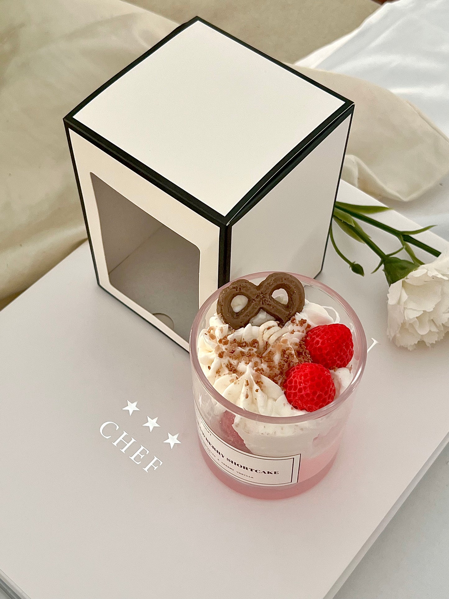 Strawberry Shortcake dessert candle with white gift box